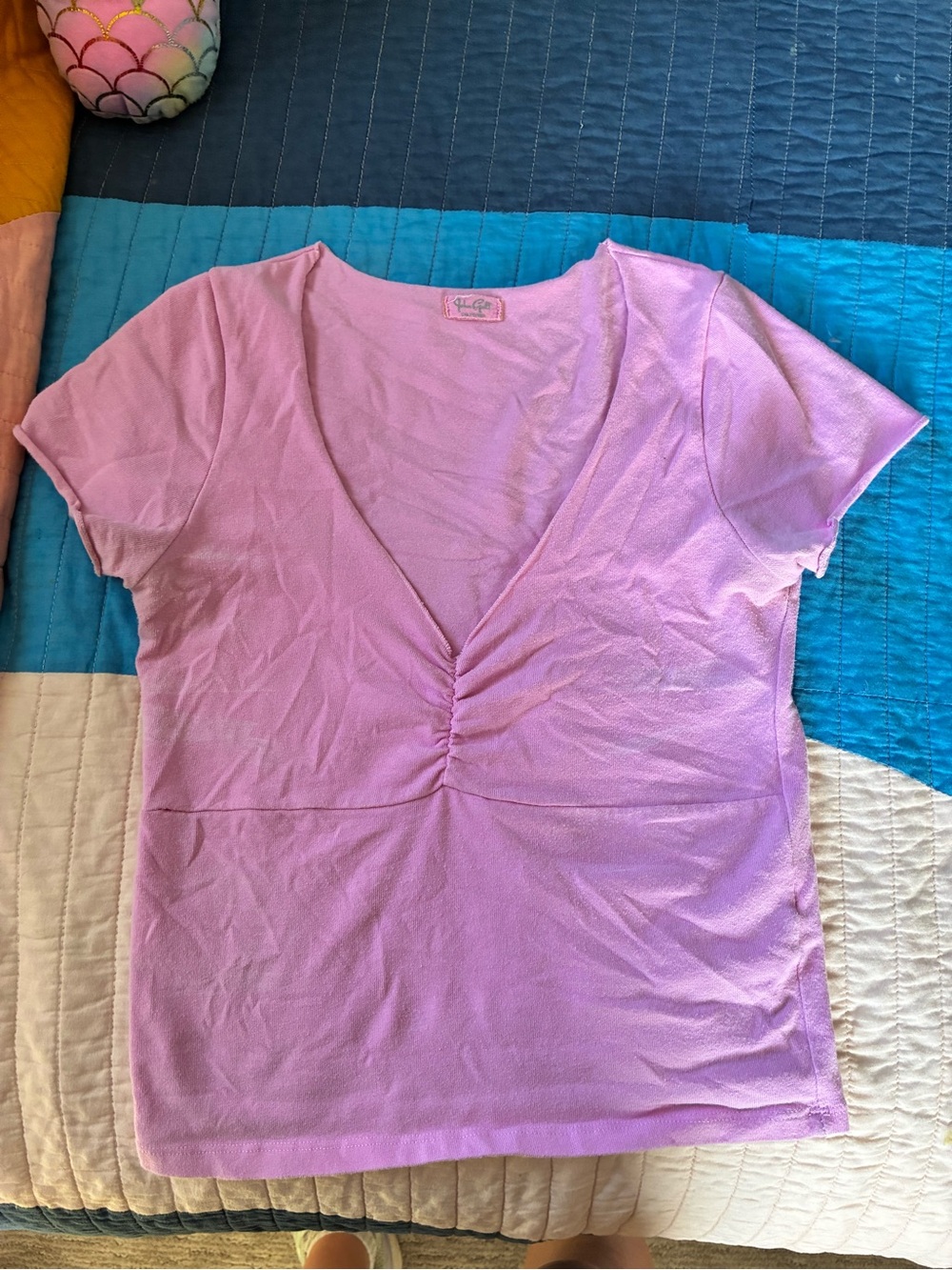 Brandy Melville Lavender V-Neck Ruched Short Sleeve Tee